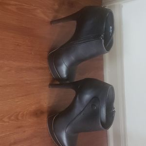 Chinese Laundry High Heeled Booties